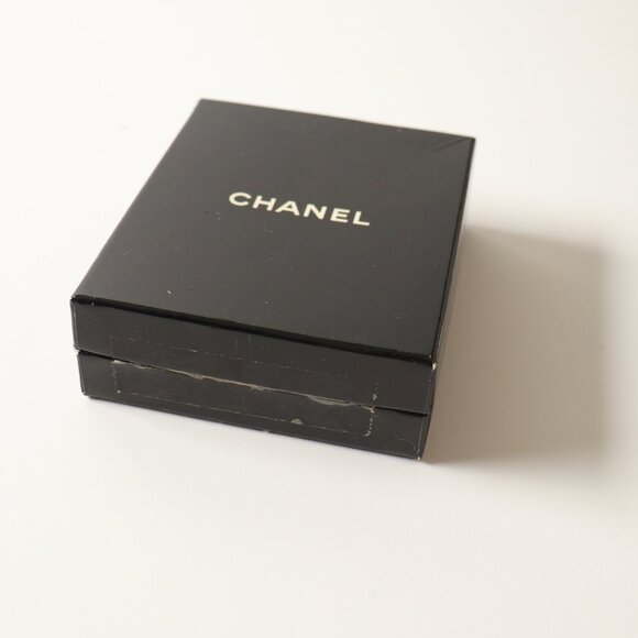 Vintage Chanel Paris Gold Plated Rectangle Pin Brooch - Picture 3 of 3